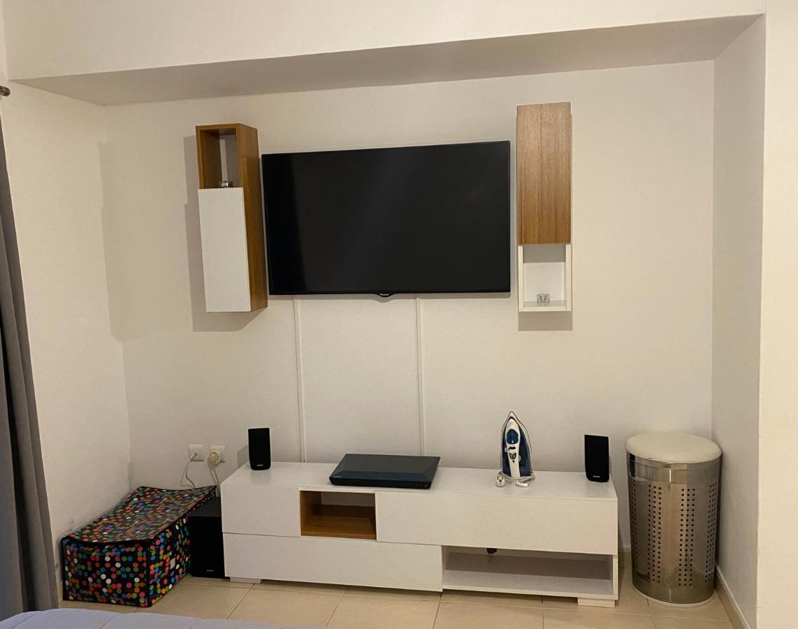Jacuzzi Studio Close To Athens Airport!! Pallini  Exterior foto