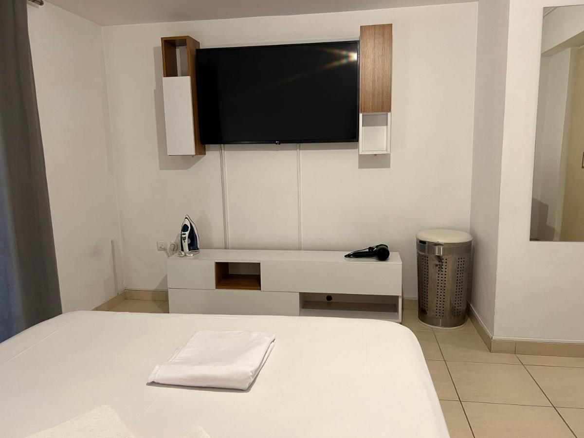 Jacuzzi Studio Close To Athens Airport!! Pallini  Exterior foto